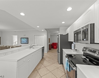 28611 Carriage Home Drive - Photo Thumbnail 10