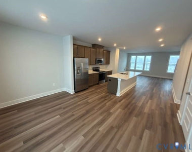 9935 Golden Trout Lane - Photo Thumbnail 6