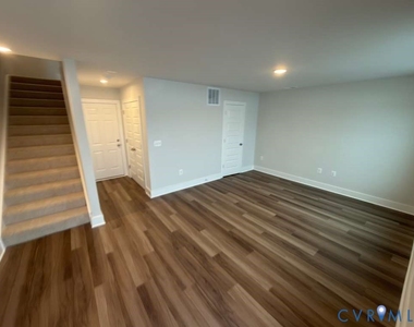 9935 Golden Trout Lane - Photo Thumbnail 10