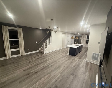 10199 Blue Wing Lane - Photo Thumbnail 11