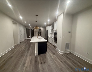 10199 Blue Wing Lane - Photo Thumbnail 12