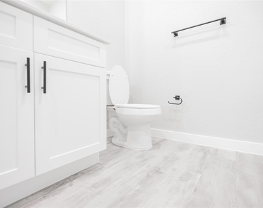 2101 Reinke Road - Photo Thumbnail 20