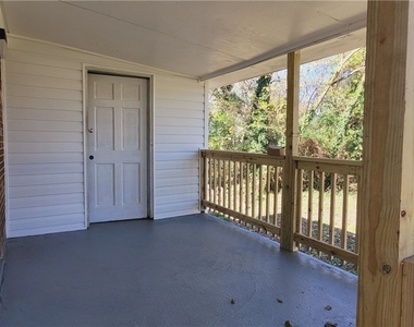315 St Marks Street - Photo Thumbnail 2