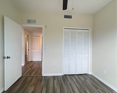 8555 Bernwood Cove Loop - Photo Thumbnail 38