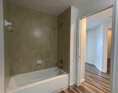 8555 Bernwood Cove Loop - Photo Thumbnail 35