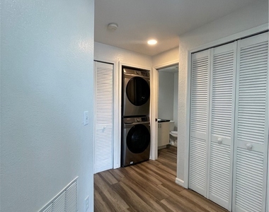 8555 Bernwood Cove Loop - Photo Thumbnail 42