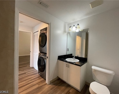 8555 Bernwood Cove Loop - Photo Thumbnail 36