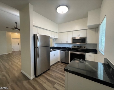 8555 Bernwood Cove Loop - Photo Thumbnail 28