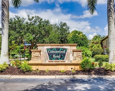 3240 Cottonwood Bend - Photo Thumbnail 32
