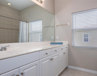 3240 Cottonwood Bend - Photo Thumbnail 26