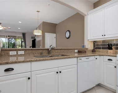 3240 Cottonwood Bend - Photo Thumbnail 13