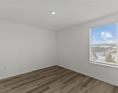 43153 Wild Indigo Road - Photo Thumbnail 10