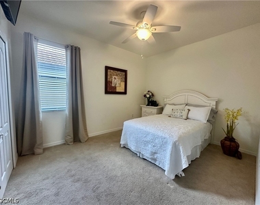 11600 Golden Oak Terrace - Photo Thumbnail 15