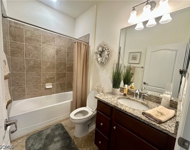 11600 Golden Oak Terrace - Photo Thumbnail 16
