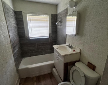 5926 Southtown Street - Photo Thumbnail 6
