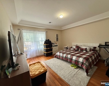 313 N Frank E Rodgers - Photo Thumbnail 9