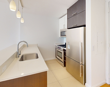 795 Columbus Ave - Photo Thumbnail 1