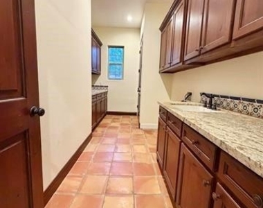 12410 Keith Rd - Photo Thumbnail 20