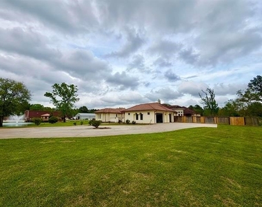 12410 Keith Rd - Photo Thumbnail 2
