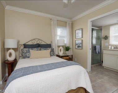 940 3rd Street S - Photo Thumbnail 10