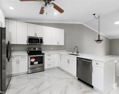 17754 Grande Bayou Court - Photo Thumbnail 16