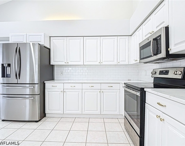 351 Pindo Palm Drive - Photo Thumbnail 9
