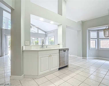 351 Pindo Palm Drive - Photo Thumbnail 8