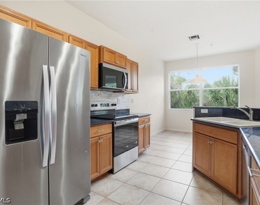 12854 Carrington Circle - Photo Thumbnail 11