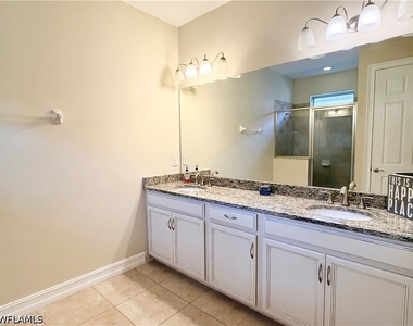 16432 Aberdeen Way - Photo Thumbnail 8