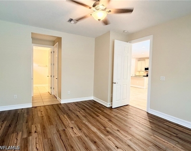 16432 Aberdeen Way - Photo Thumbnail 7