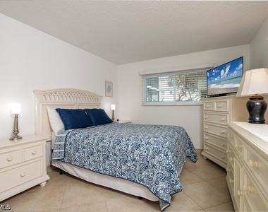 766 Central Avenue - Photo Thumbnail 8