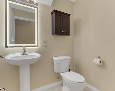 10260 Olivewood Way - Photo Thumbnail 11