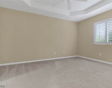 10260 Olivewood Way - Photo Thumbnail 12