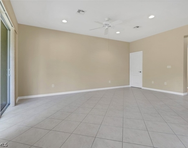 10260 Olivewood Way - Photo Thumbnail 9