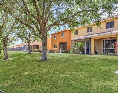 10260 Olivewood Way - Photo Thumbnail 29