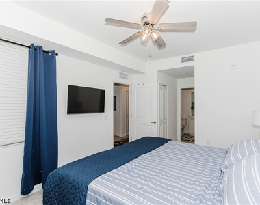 5749 Double Eagle Circle - Photo Thumbnail 7