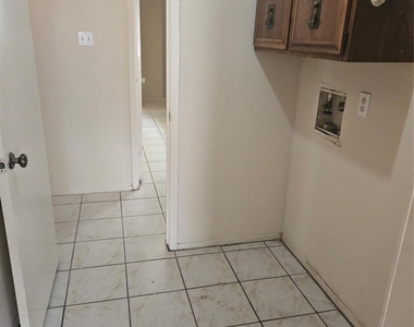 18539 Lippizaner Drive - Photo Thumbnail 8