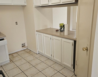 18539 Lippizaner Drive - Photo Thumbnail 16