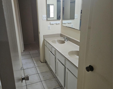 18539 Lippizaner Drive - Photo Thumbnail 9