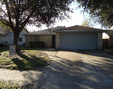 18539 Lippizaner Drive - Photo Thumbnail 32