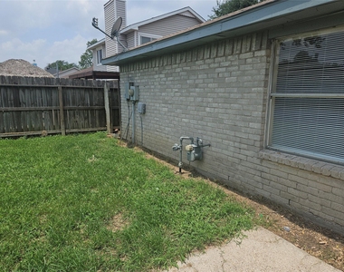 18539 Lippizaner Drive - Photo Thumbnail 27