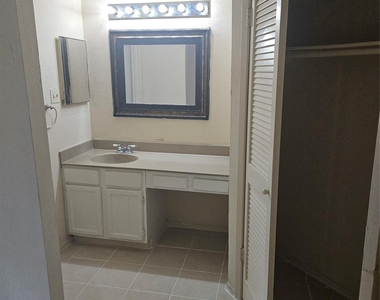 18539 Lippizaner Drive - Photo Thumbnail 21