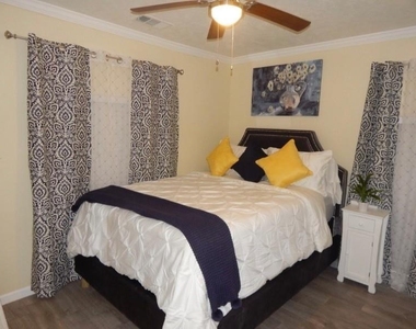 8821 Woodruff Street - Photo Thumbnail 9