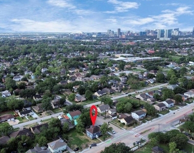 3404 Blodgett Street - Photo Thumbnail 18