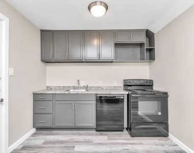3404 Blodgett Street - Photo Thumbnail 9