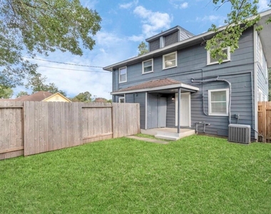 3404 Blodgett Street - Photo Thumbnail 16