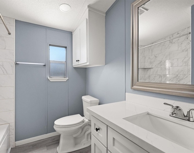 2222 N Austin Avenue - Photo Thumbnail 14