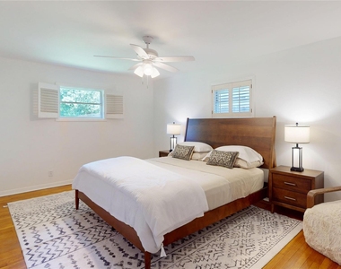 4826 Waynesboro Drive - Photo Thumbnail 14