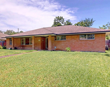 4826 Waynesboro Drive - Photo Thumbnail 23