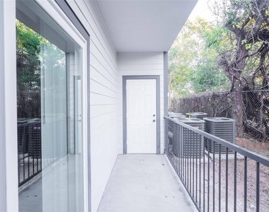 2101 Renike Road - Photo Thumbnail 12